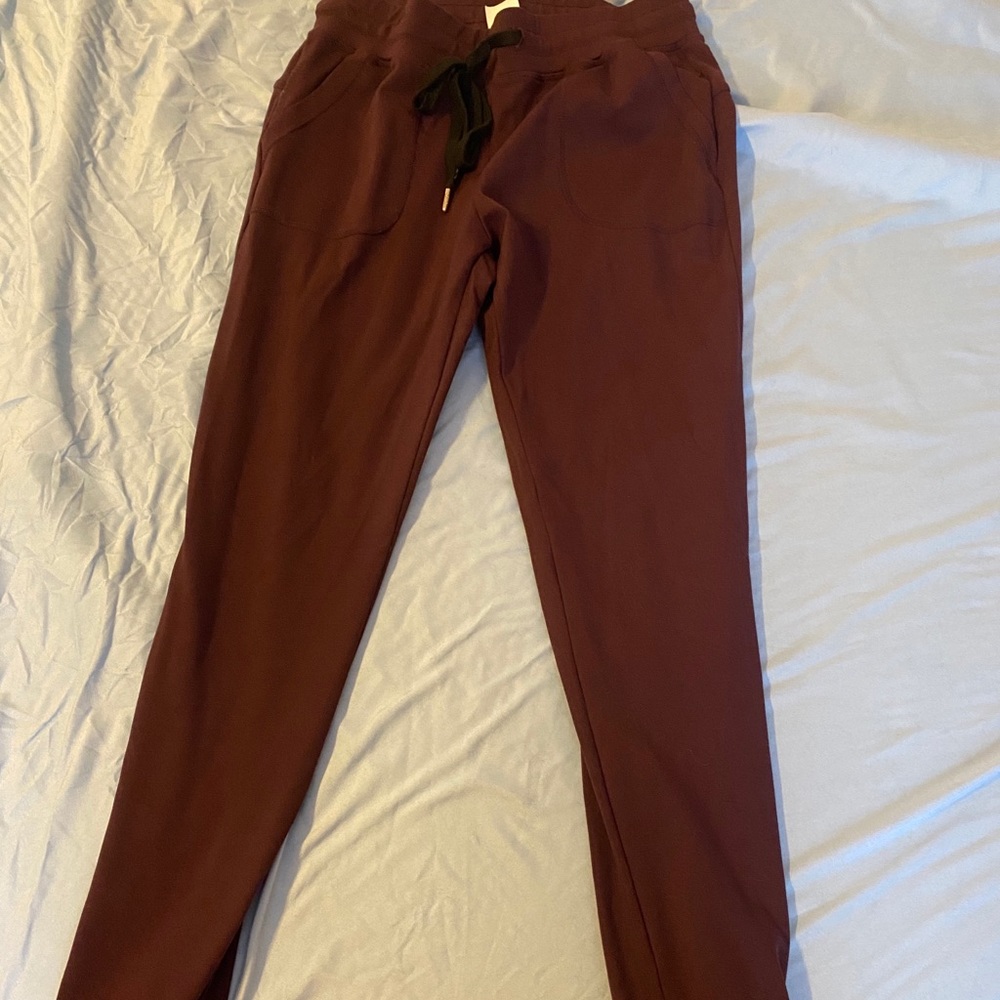 Plum Unwind Jogger